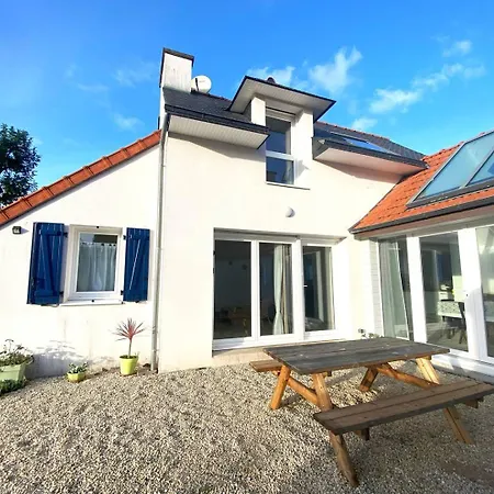 Maison Neuve Avec Wifi, Terrasse, A 700m De La A - Ref 403 Willa Trégastel